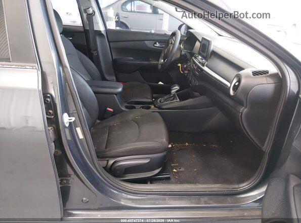 3KPF24AD0LE211661 2020 KIA FORTE Gray Front interior view
