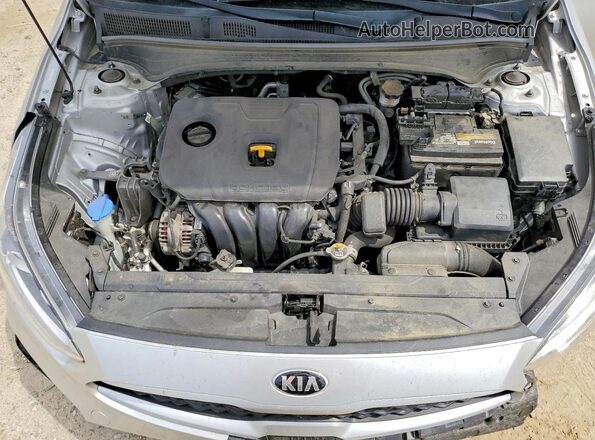 3KPF24AD0ME267441 2021 KIA FORTE Silver Вид задньої частини салону