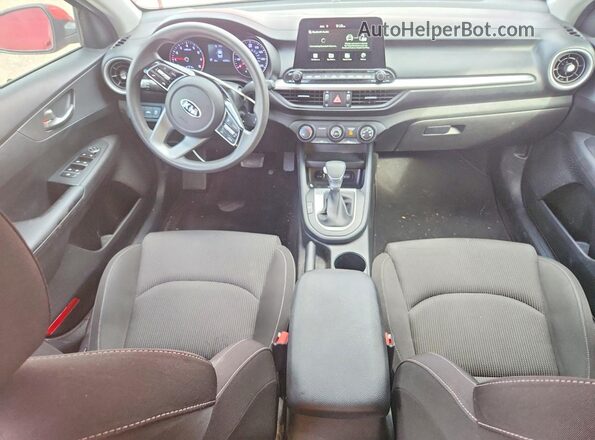 3KPF24AD0ME296339 2021 KIA FORTE Red Dashboard view