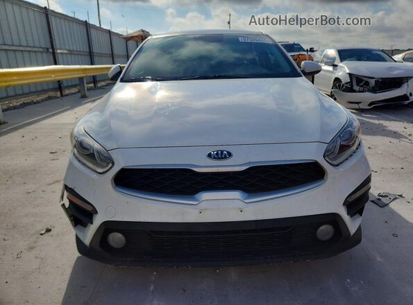 3KPF24AD0ME300907 2021 KIA FORTE White Вид спереду
