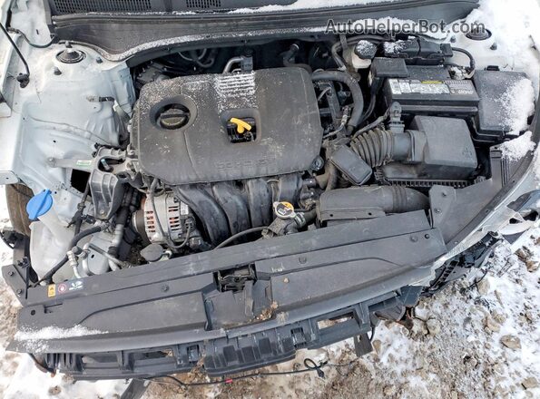 3KPF24AD0ME345149 2021 KIA FORTE White Вид задньої частини салону