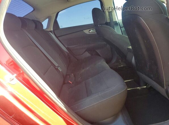 3KPF24AD0ME373016 2021 KIA FORTE Red Vista de los asientos traseros