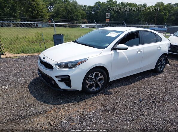 3KPF24AD0ME383027 2021 KIA FORTE White Vista tres cuartos delantera izquierda