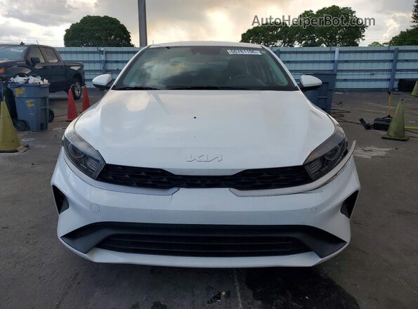 3KPF24AD0NE430199 2022 KIA FORTE White Вид спереду
