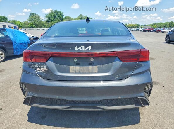 3KPF24AD0NE448802 2022 KIA FORTE Gray Widok z tyłu