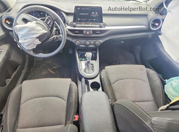 3KPF24AD0PE543685 2023 KIA FORTE Silver Dashboard view