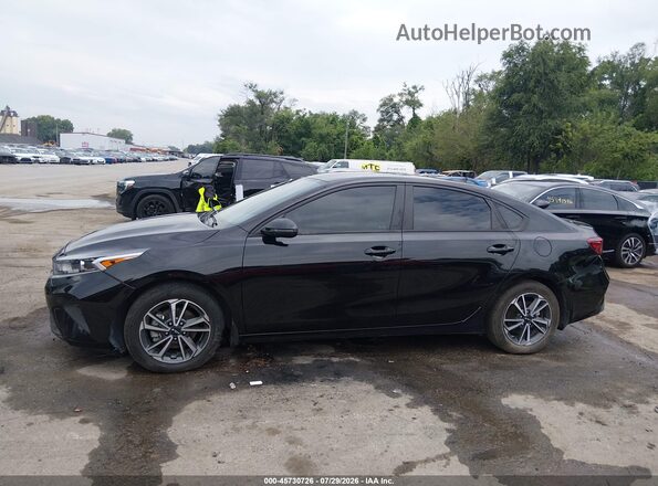 3KPF24AD0PE545324 2023 KIA FORTE Black 360 interior view