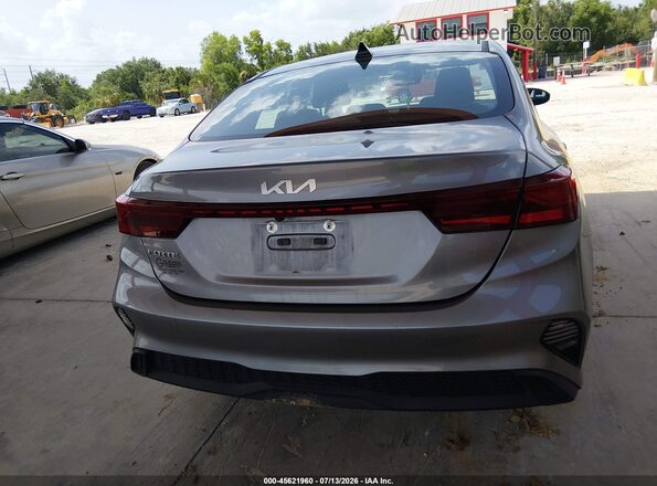 3KPF24AD0PE559935 2023 KIA FORTE Gray 