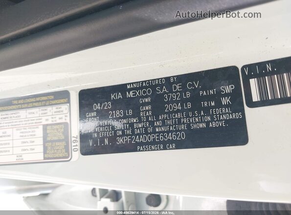 3KPF24AD0PE634620 2023 KIA FORTE White Widok komory silnika