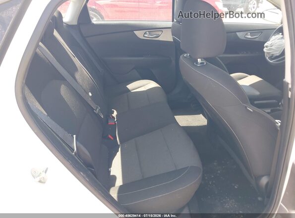 3KPF24AD0PE634620 2023 KIA FORTE White Widok naklejki z numerem VIN