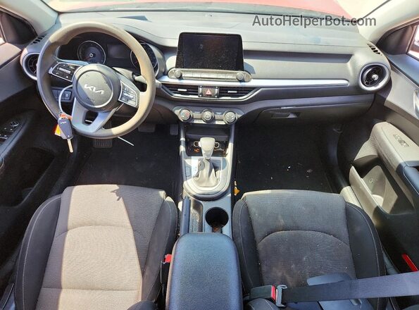 3KPF24AD0PE646833 2023 KIA FORTE Orange Առջևի վահանակի տեսք