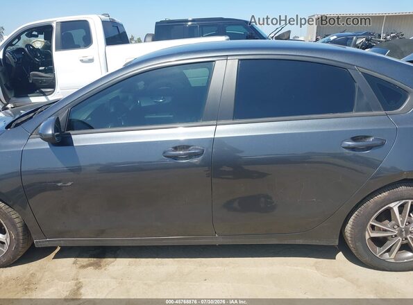 3KPF24AD0PE670551 2023 KIA FORTE Gray Vista interior de 360 grados
