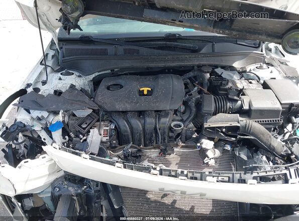 3KPF24AD0RE696313 2024 KIA FORTE White Widok z tyłu
