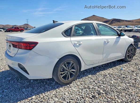 3KPF24AD0RE698028 2024 KIA FORTE White Задня права чверть