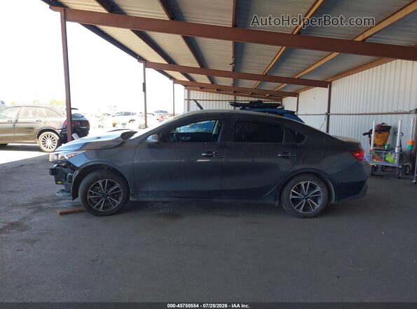 3KPF24AD0RE701557 2024 KIA FORTE Gray Vista interior de 360 grados