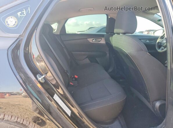 3KPF24AD1KE010656 2019 KIA FORTE Black Rear seats view