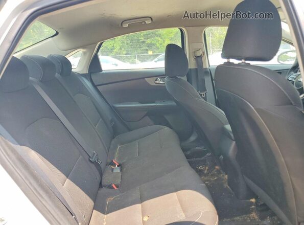 3KPF24AD1LE176273 2020 KIA FORTE Silver Vista de los asientos traseros
