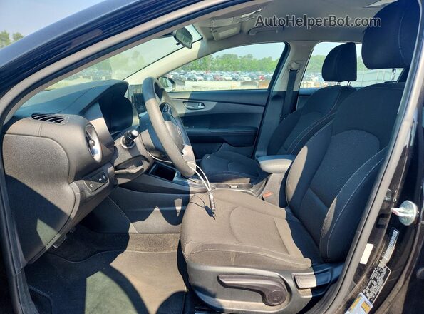 3KPF24AD1LE236052 2020 KIA FORTE Черный Вид салона спереди
