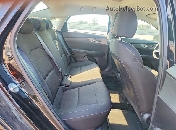 3KPF24AD1LE236052 2020 KIA FORTE Черный Вид задних сидений