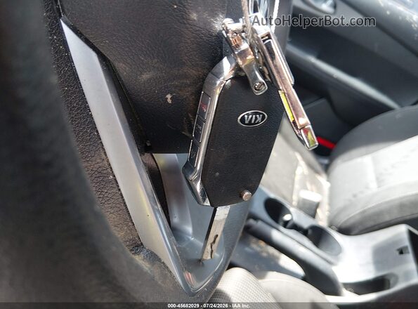 3KPF24AD1ME266945 2021 KIA FORTE Черный Вид панели приборов