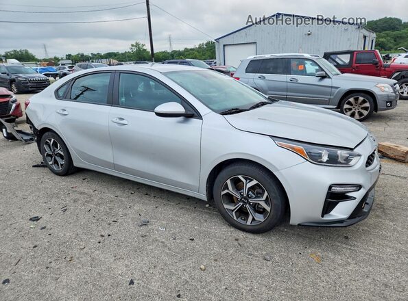 3KPF24AD1ME292221 2021 KIA FORTE Silver Front right