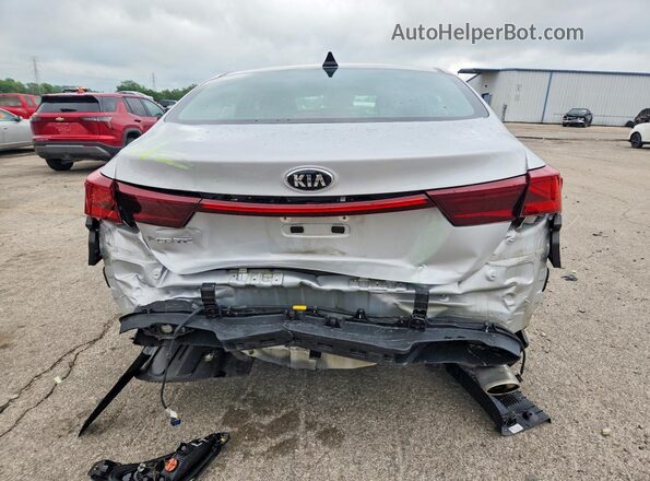 3KPF24AD1ME292221 2021 KIA FORTE Silver Rear view