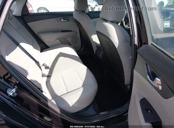 3KPF24AD1ME298892 2021 KIA FORTE Black VIN կոդի պիտակի տեսք