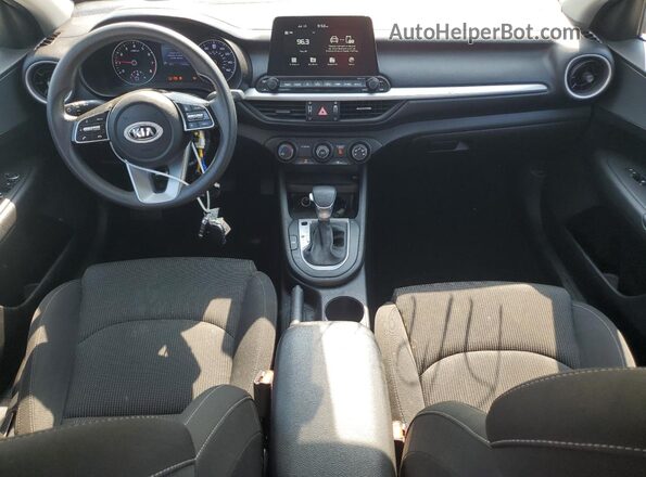 3KPF24AD1ME362381 2021 KIA FORTE White Widok deski rozdzielczej