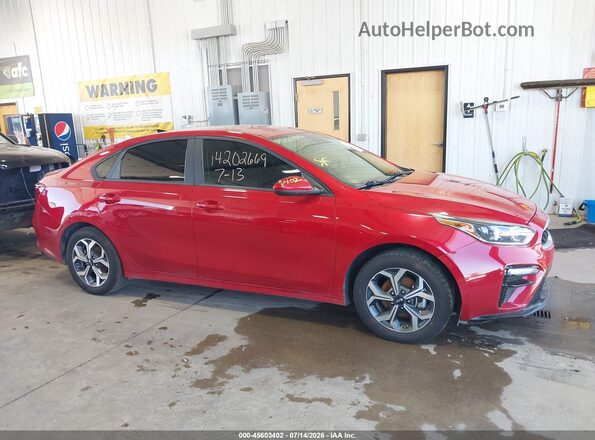 3KPF24AD1ME371159 2021 KIA FORTE Red Widok wnętrza z tyłu