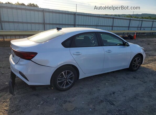 3KPF24AD1NE458383 2022 KIA FORTE White Задня права чверть