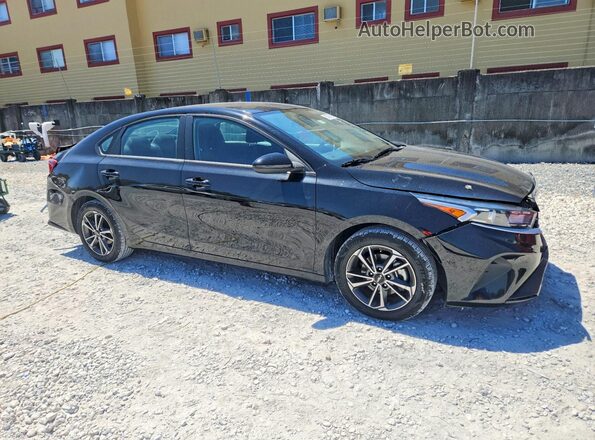 3KPF24AD1NE481713 2022 KIA FORTE Черный Передняя правая четверть