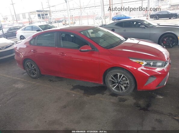 3KPF24AD1PE543842 2023 KIA FORTE Красный Вид задней части салона