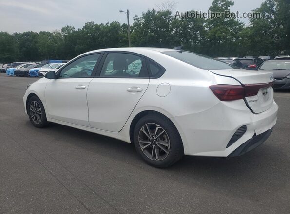 3KPF24AD1PE583287 2023 KIA FORTE White 