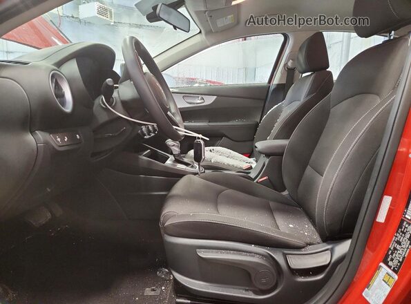 3KPF24AD1RE708369 2024 KIA FORTE Orange Front interior view