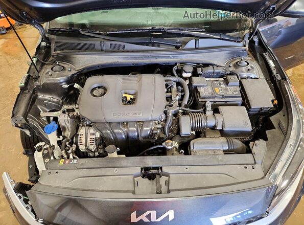 3KPF24AD1RE758379 2024 KIA FORTE Gray უკანა სალონის ხედი