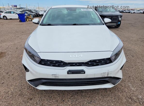 3KPF24AD1RE770970 2024 KIA FORTE White წინა ხედი