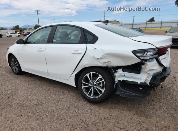 3KPF24AD1RE770970 2024 KIA FORTE White 