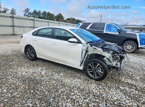 3KPF24AD1RE787624 2024 KIA FORTE White Delantero derecho