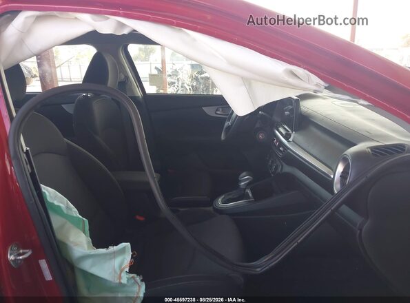 3KPF24AD1RE829533 2024 KIA FORTE Red Вид салону спереду