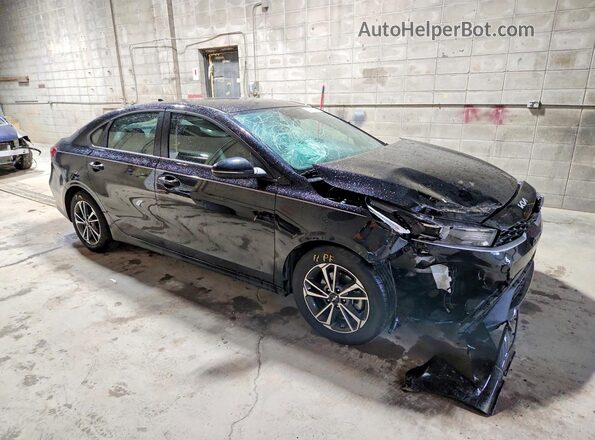 3KPF24AD1RE837471 2024 KIA FORTE Black Przód prawy