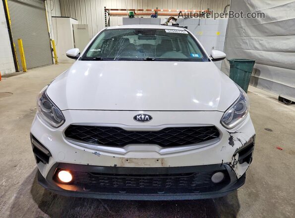 3KPF24AD2KE007491 2019 KIA FORTE White Widok z przodu