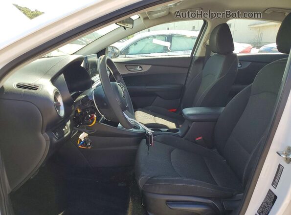 3KPF24AD2KE020208 2019 KIA FORTE White Widok wnętrza z przodu
