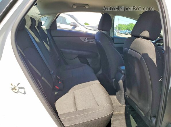 3KPF24AD2KE020208 2019 KIA FORTE White Widok tylnych siedzeń