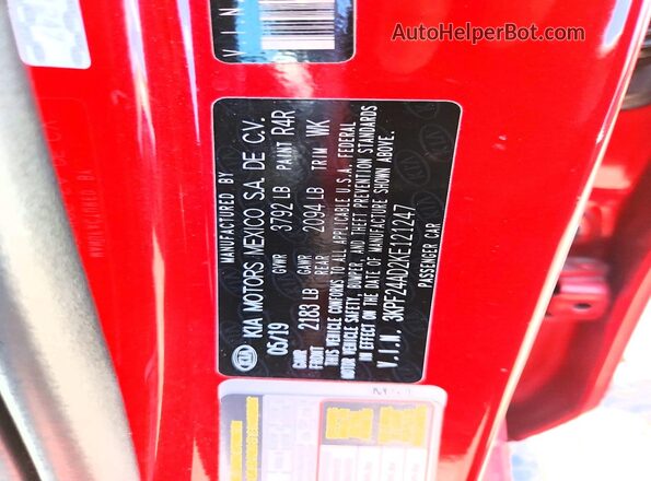 3KPF24AD2KE121247 2019 KIA FORTE Red Vista del compartimento del motor