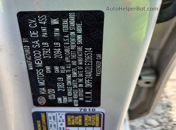 3KPF24AD2LE236514 2020 KIA FORTE Silver Widok komory silnika