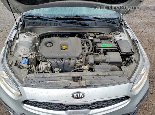 3KPF24AD2ME283821 2021 KIA FORTE Silver Вид задньої частини салону