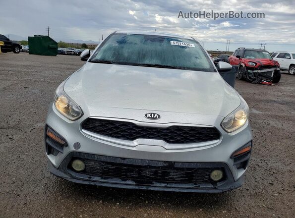 3KPF24AD2ME283821 2021 KIA FORTE Silver Вид спереду