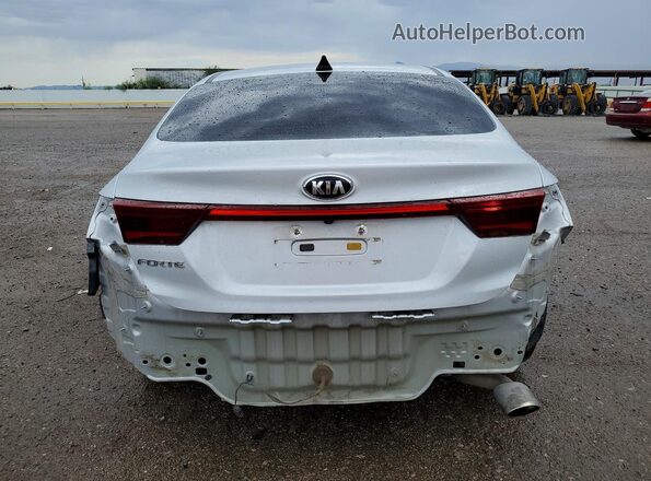 3KPF24AD2ME283821 2021 KIA FORTE Silver Вид ззаду