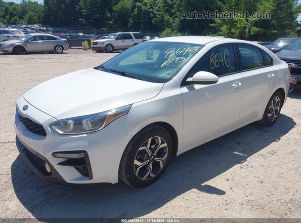 3KPF24AD2ME292793 2021 KIA FORTE White Front left