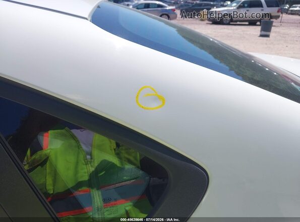 3KPF24AD2ME292793 2021 KIA FORTE White 